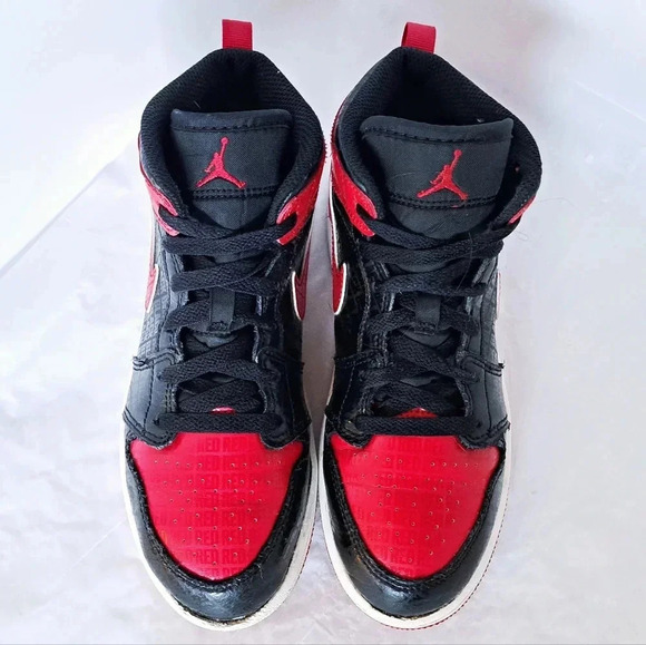 Jordan 1 Mid PS Black Red Bred Size 2.5Y (22cm) - Picture 2 of 8
